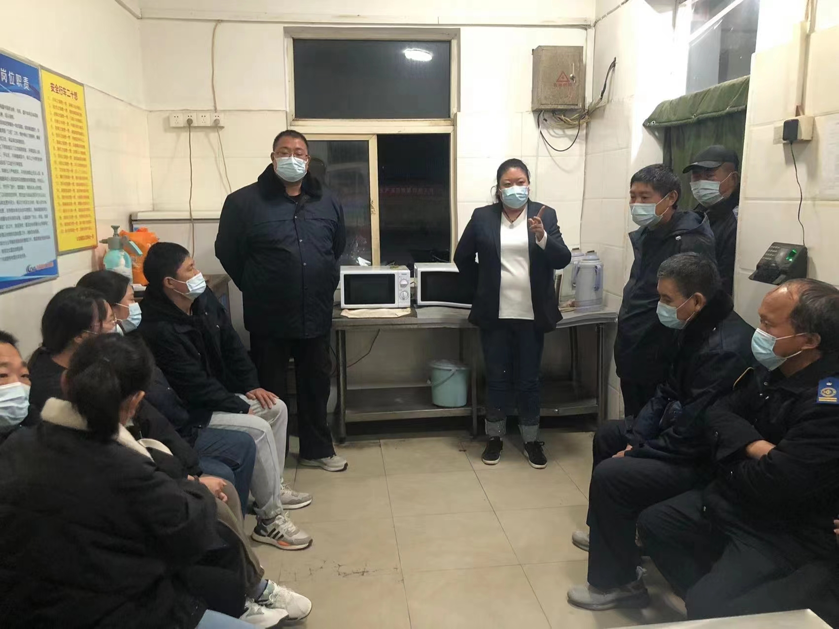 公交集團公交事業(yè)一部多舉并措 積極開展疫情防控工作 確保市民出行平安