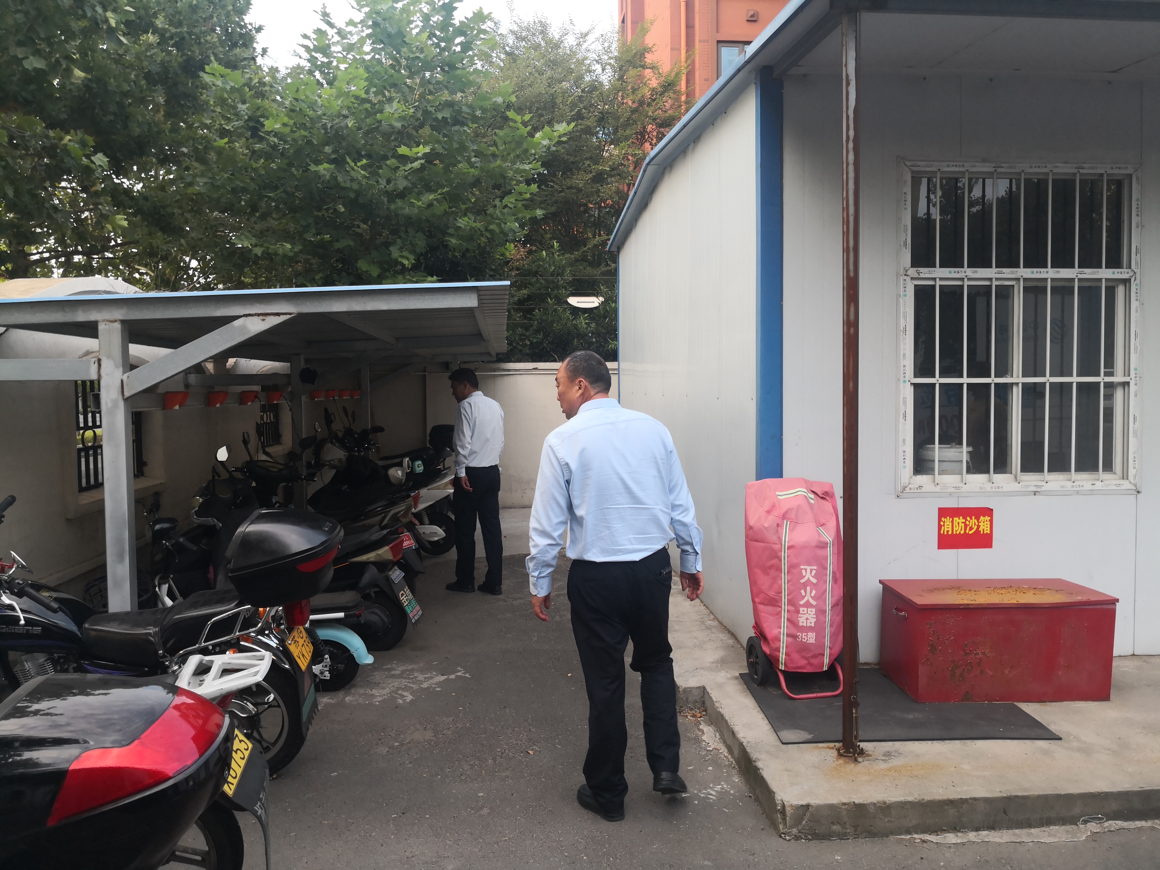 公交集團(tuán)公交事業(yè)二部開(kāi)展場(chǎng)站水電專項(xiàng)檢查