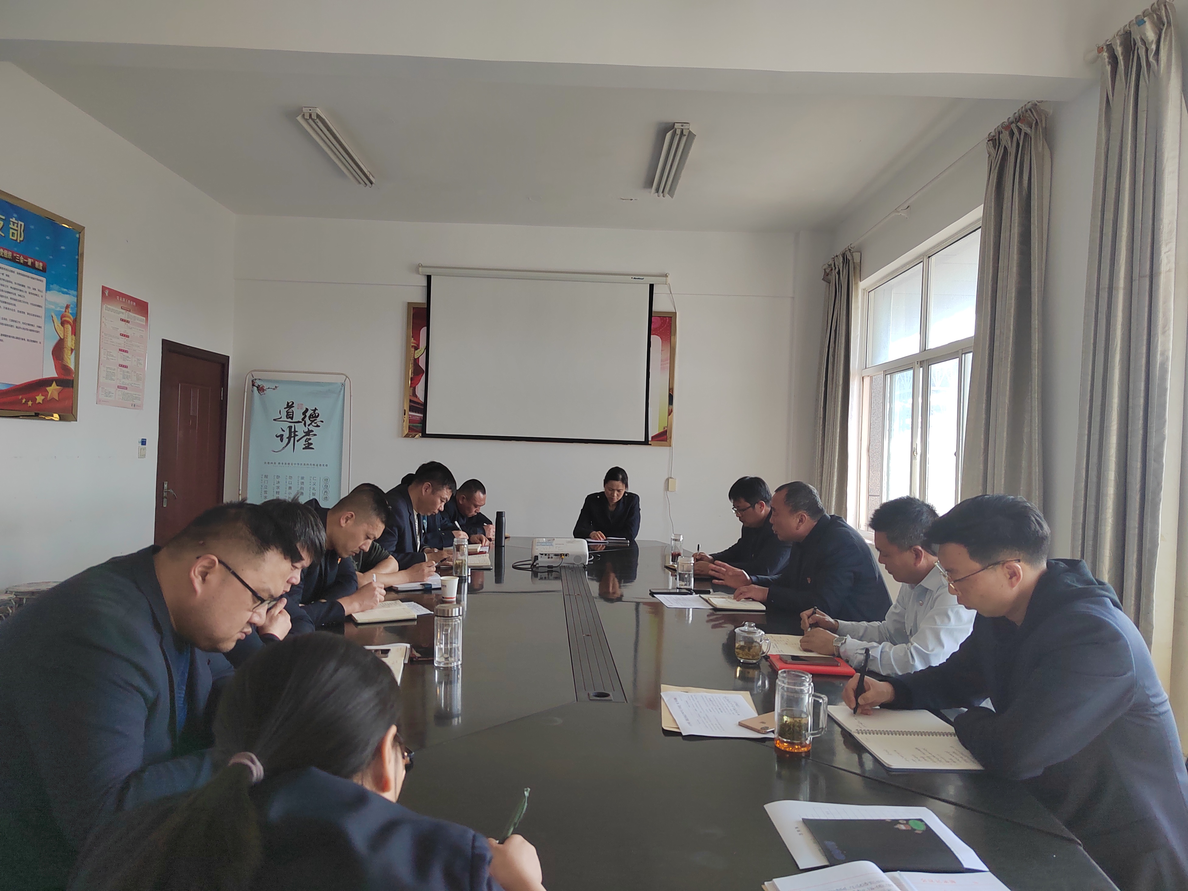 公交集團(tuán)公交事業(yè)二部召開創(chuàng)文工作 推進(jìn)會(huì)