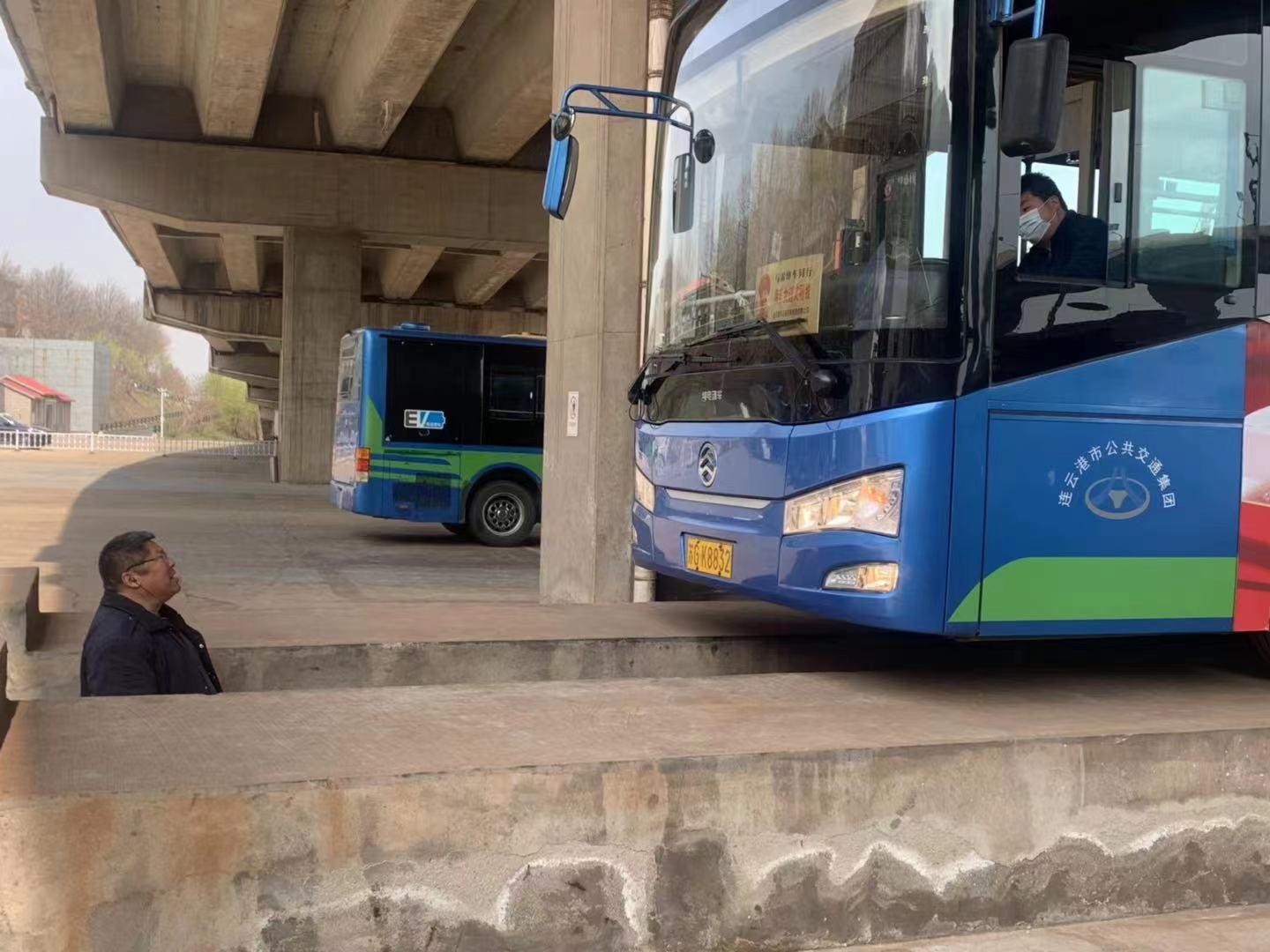 公交集團(tuán)公交事業(yè)二部開展清明節(jié)前安生產(chǎn)專項(xiàng)大檢查