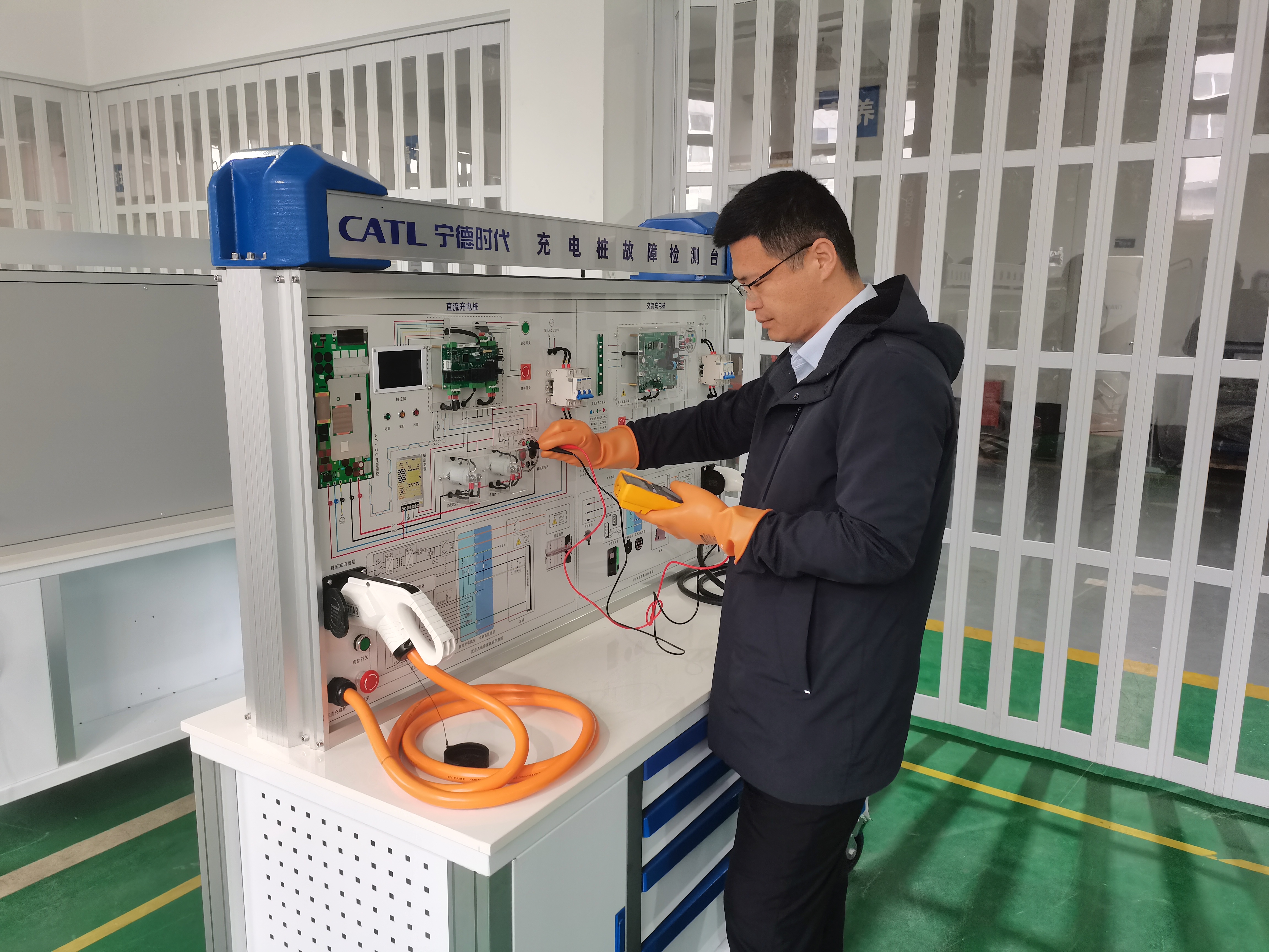 機務技術事業(yè)部參加寧德時代L2等級培訓