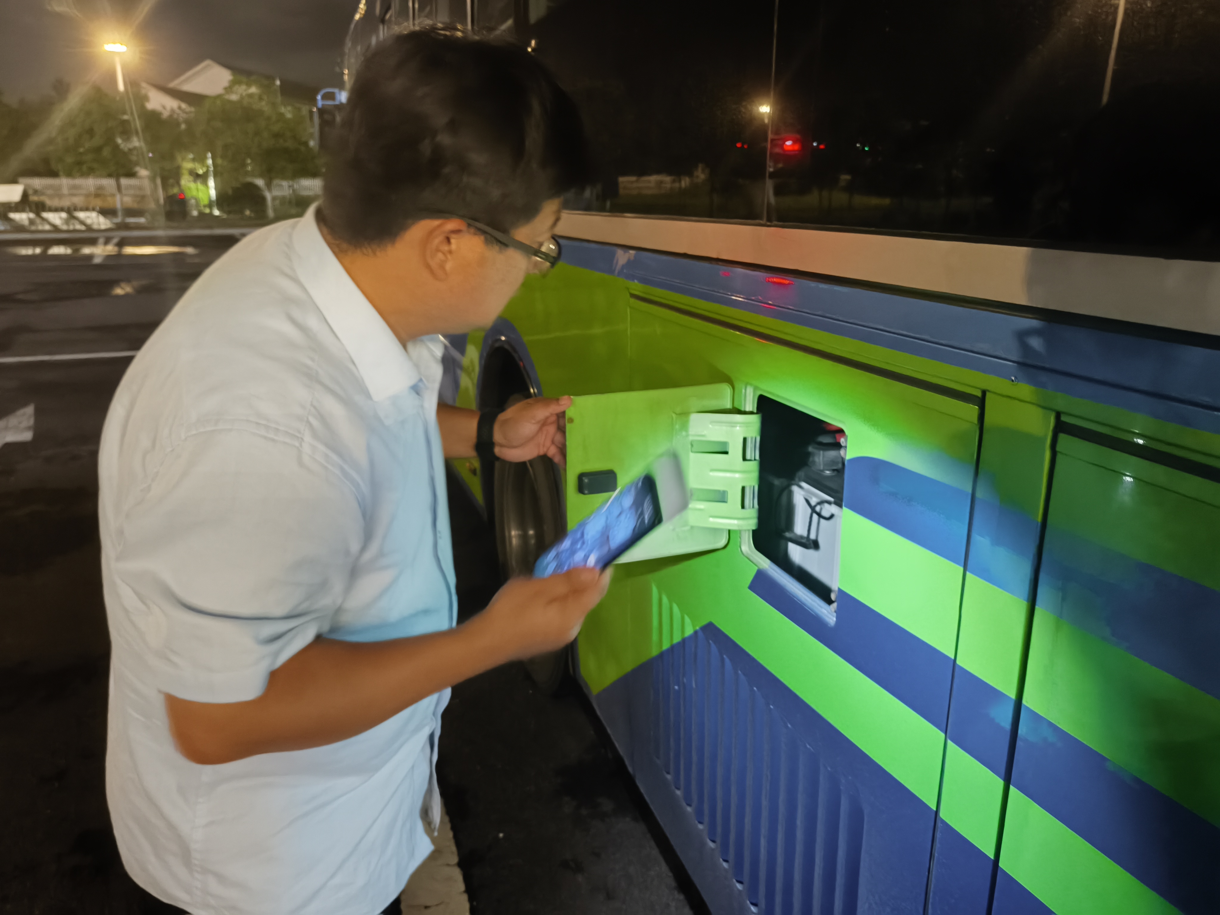 東部公交開展駐站車輛安全檢查，消除隱患防患未然