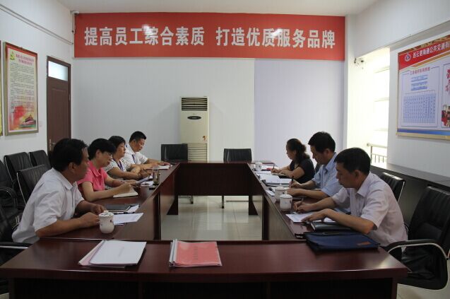 集團紀(jì)委、監(jiān)察室到海通公交檢查指導(dǎo)工作