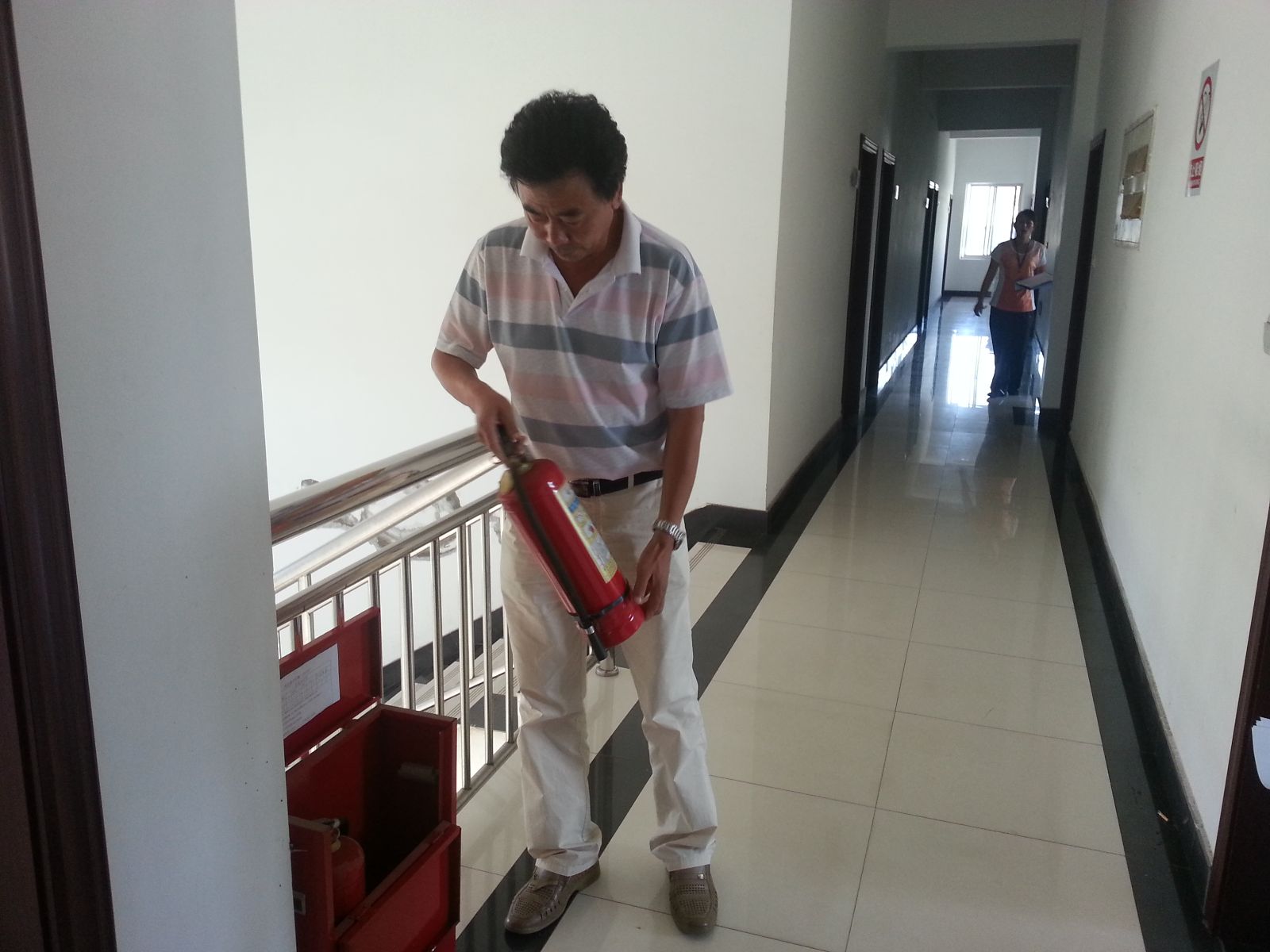 海通公交東部公司開展中秋、國慶節(jié)前安全大檢查