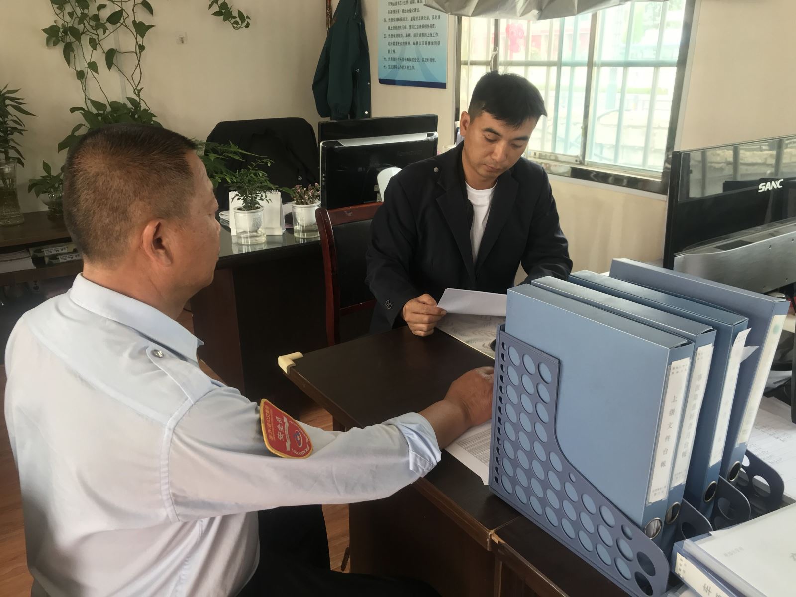 公交集團(tuán)公交事業(yè)一部開(kāi)展駕駛員 “一對(duì)一”幫教