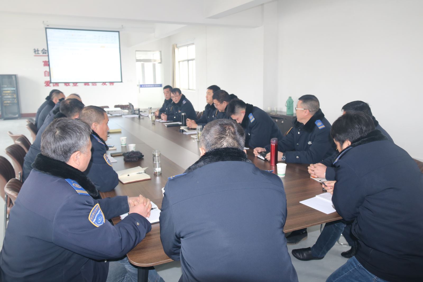 公交集團(tuán)公交事業(yè)一部對(duì)安管人員開展崗位再培訓(xùn)