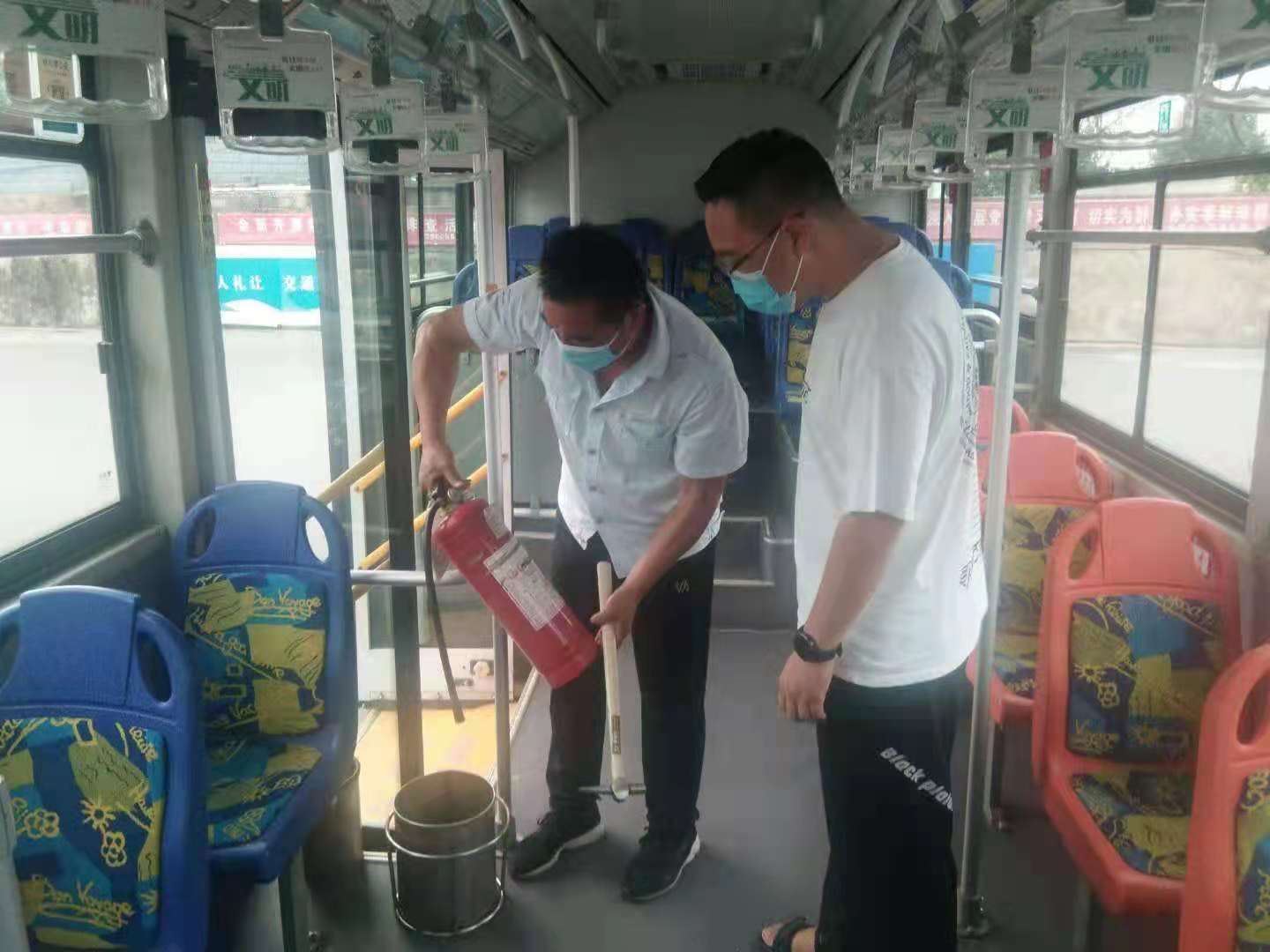 公交集團(tuán)公交事業(yè)一部防疫、安全兩手抓夯實新入職駕駛員崗前綜合培訓(xùn)