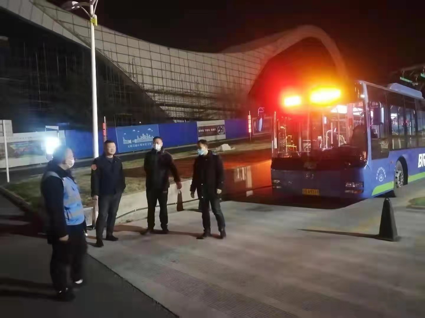 “查漏洞、揭問題、嚴(yán)整改” 快速公交事業(yè)部開展事故隱患大排查工作