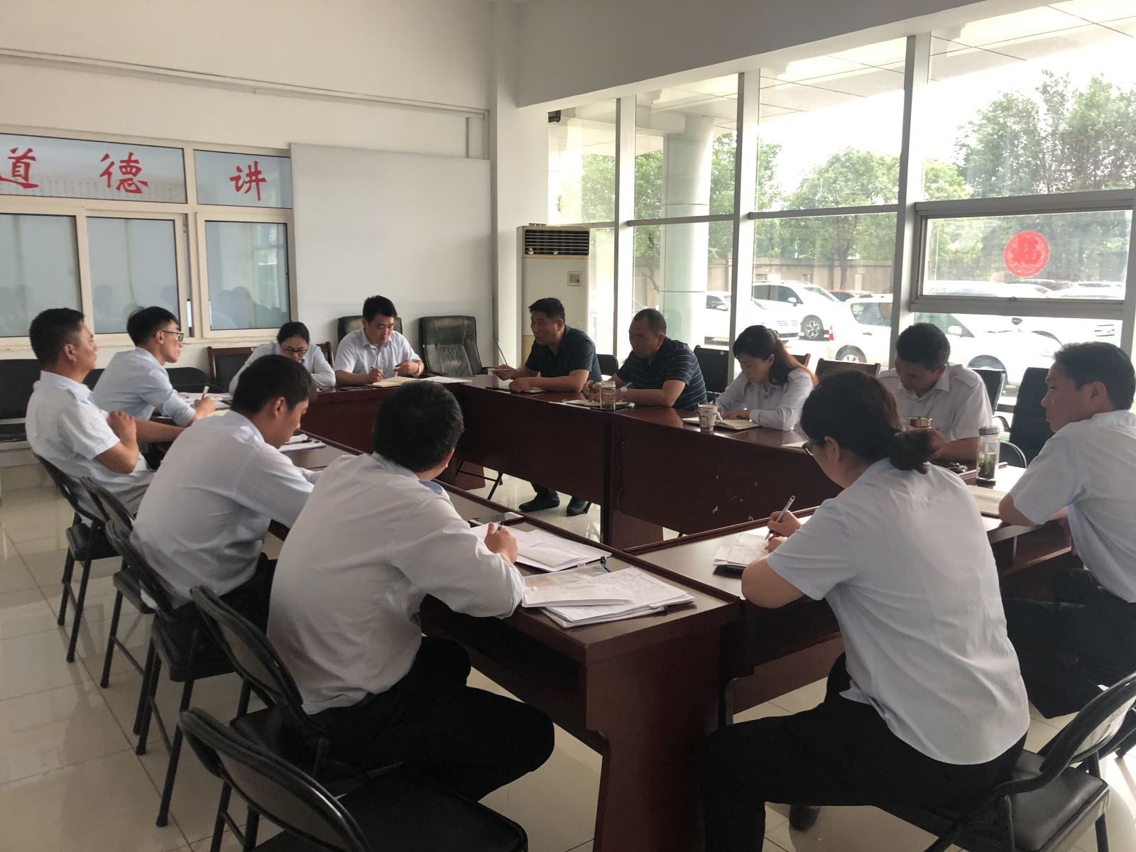 經(jīng)營發(fā)展事業(yè)部組織學(xué)習(xí)習(xí)近平總書記在企業(yè)家座談會(huì)上的講話精神