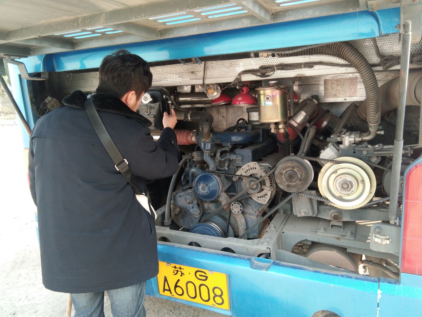 公交集團(tuán)公交事業(yè)一部開展車輛機(jī)務(wù)大檢查