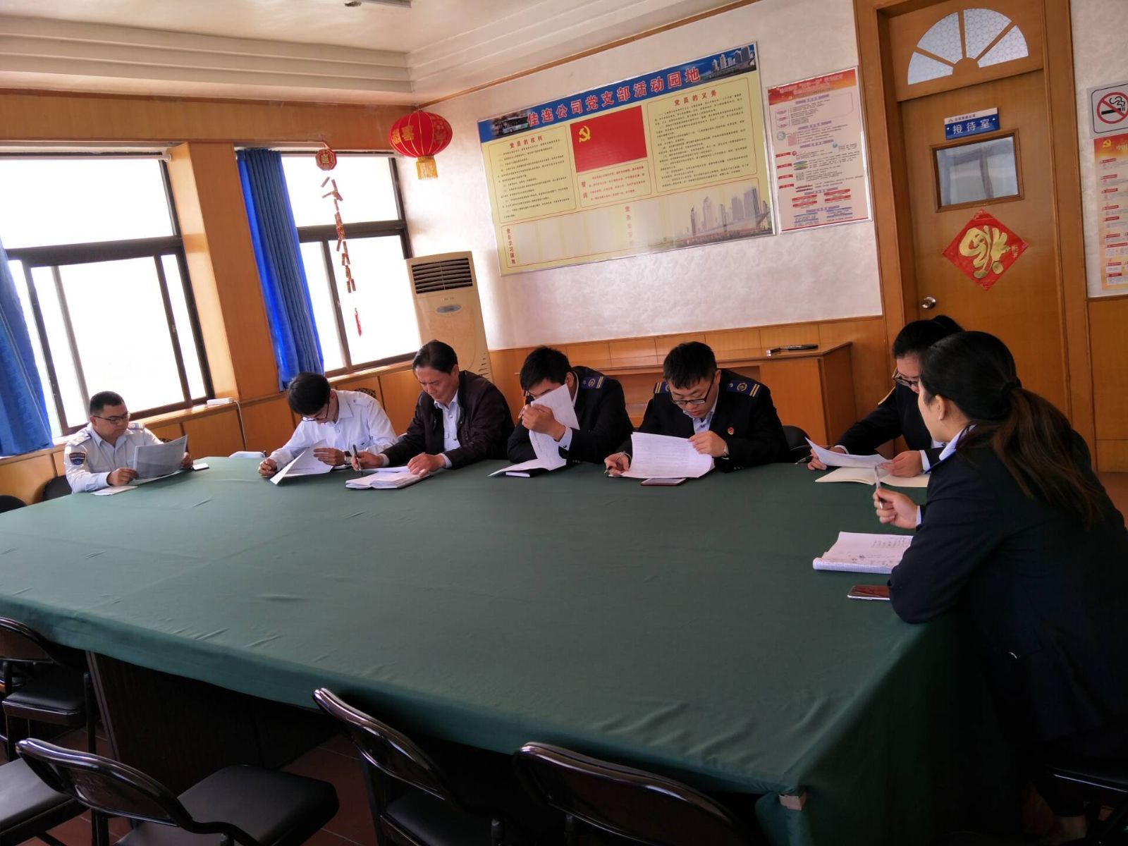 公交集團佳連公司堅持黨建引領 助推文明線創(chuàng)建