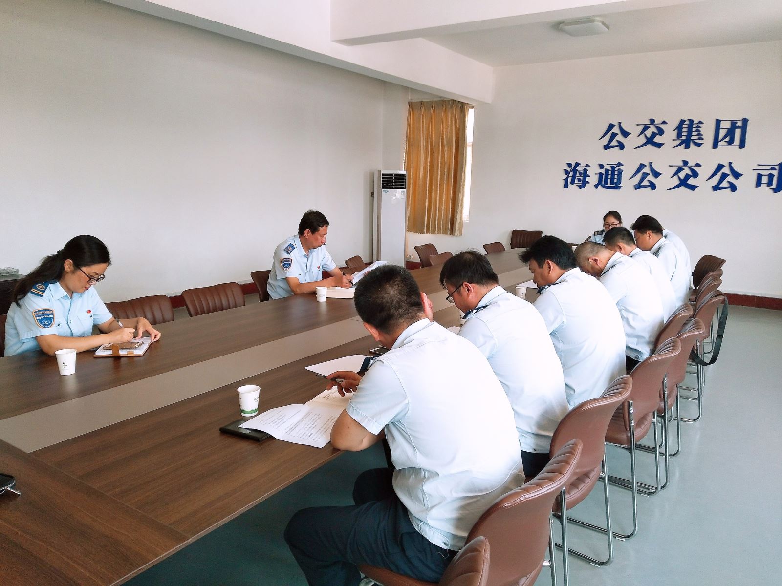 公交集團(tuán)召開(kāi)上半年機(jī)務(wù)工作會(huì)議