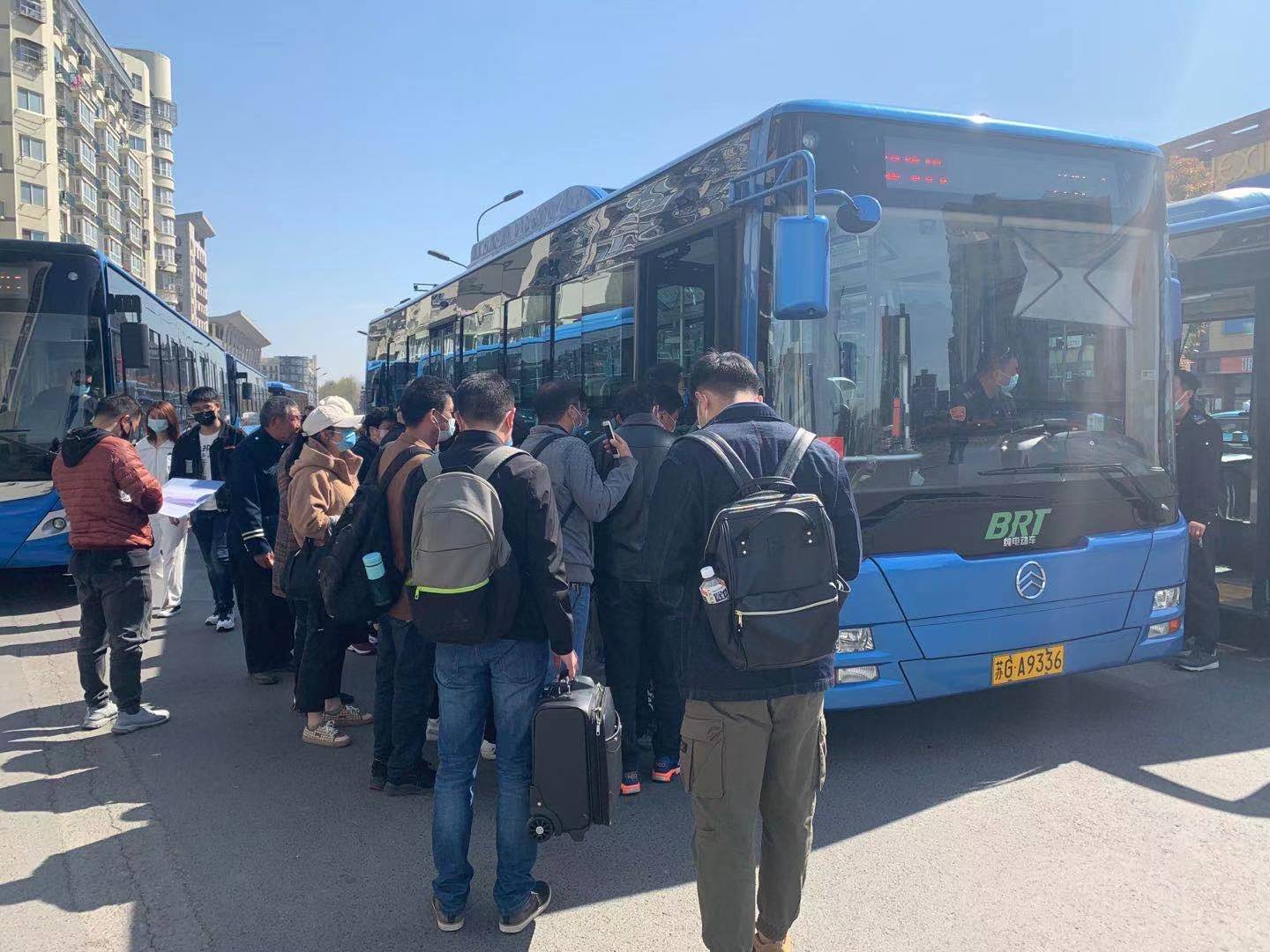 運輸客流42萬人次，公交集團(tuán)圓滿完成清明節(jié)小長假運輸保障任務(wù)！