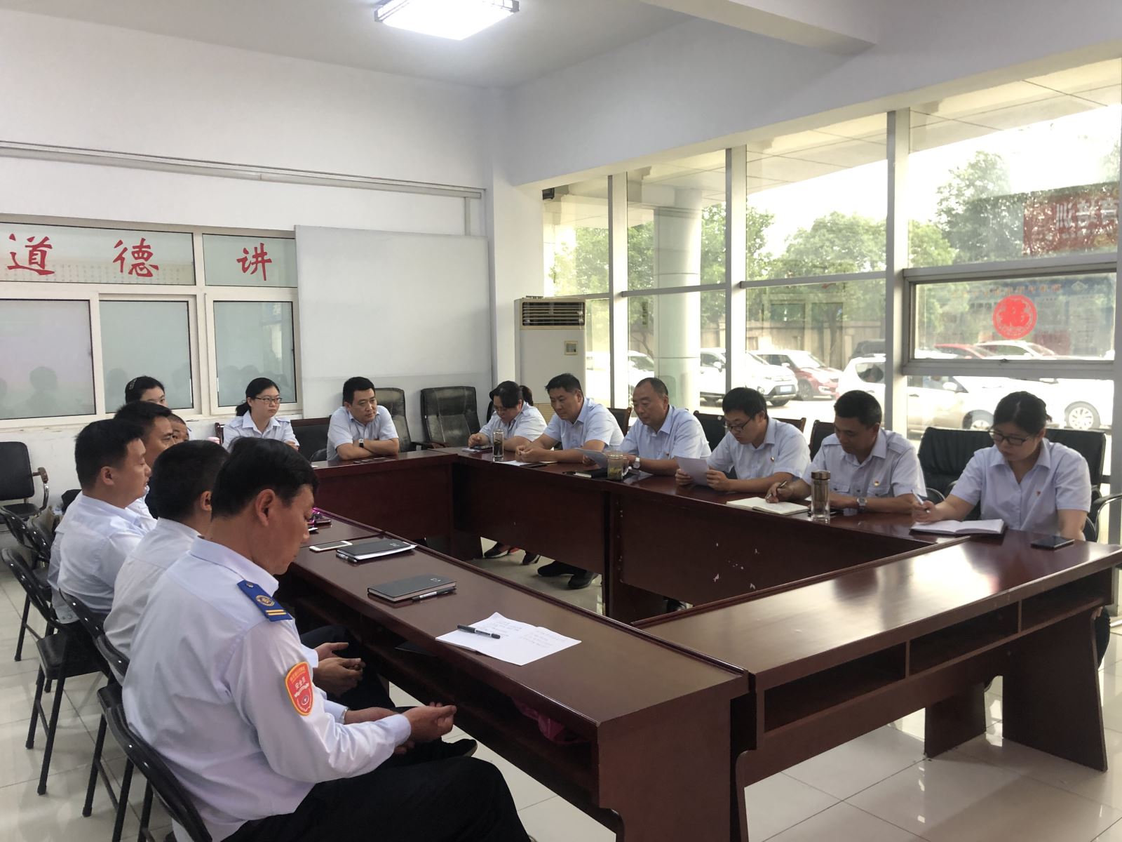 經(jīng)營發(fā)展事業(yè)部開展“牢記“三個(gè)不忘” 永葆初心本色”主題黨課