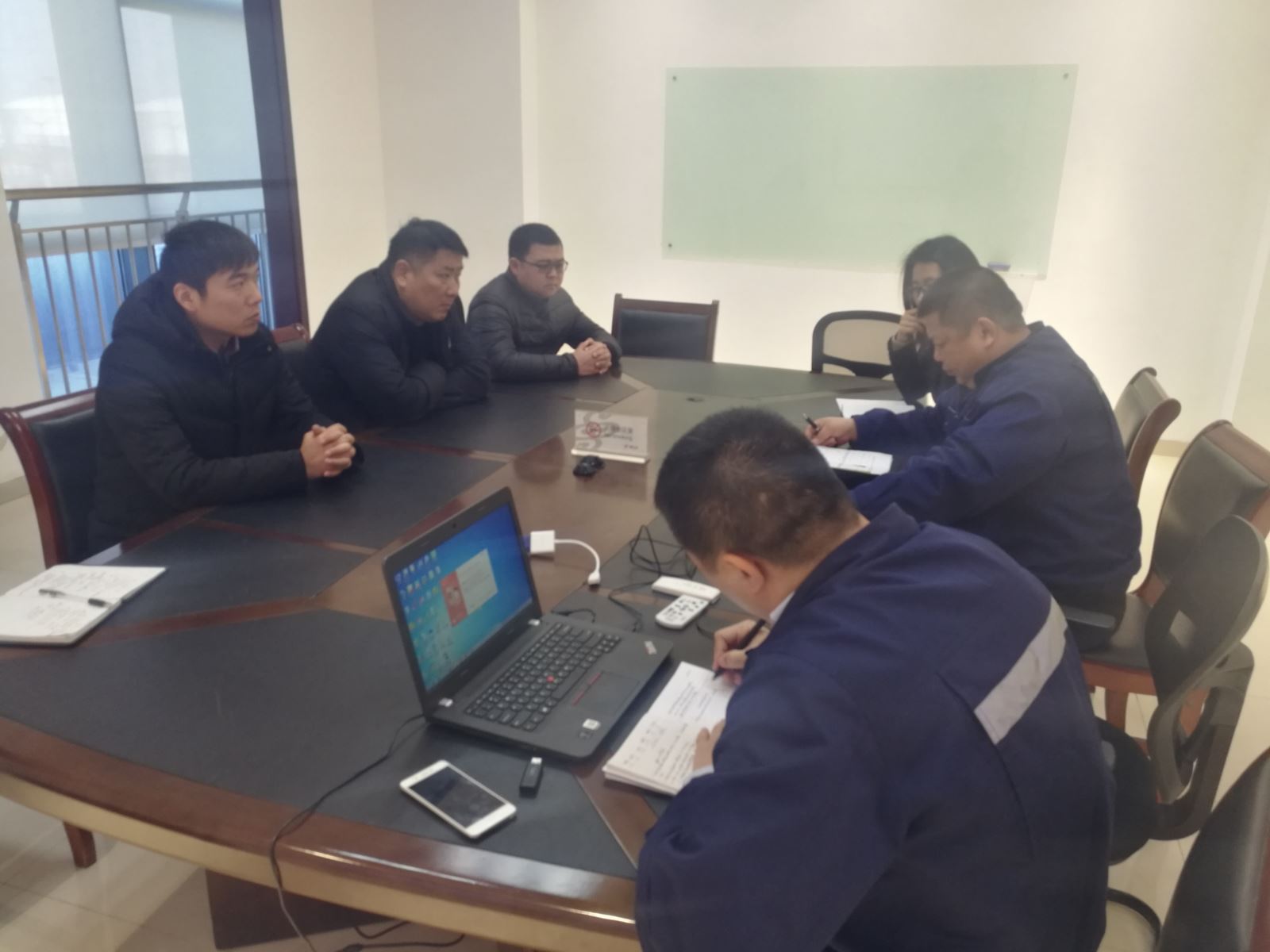 公交集團(tuán)經(jīng)營(yíng)發(fā)展事業(yè)部大力拓展定制公交業(yè)務(wù)