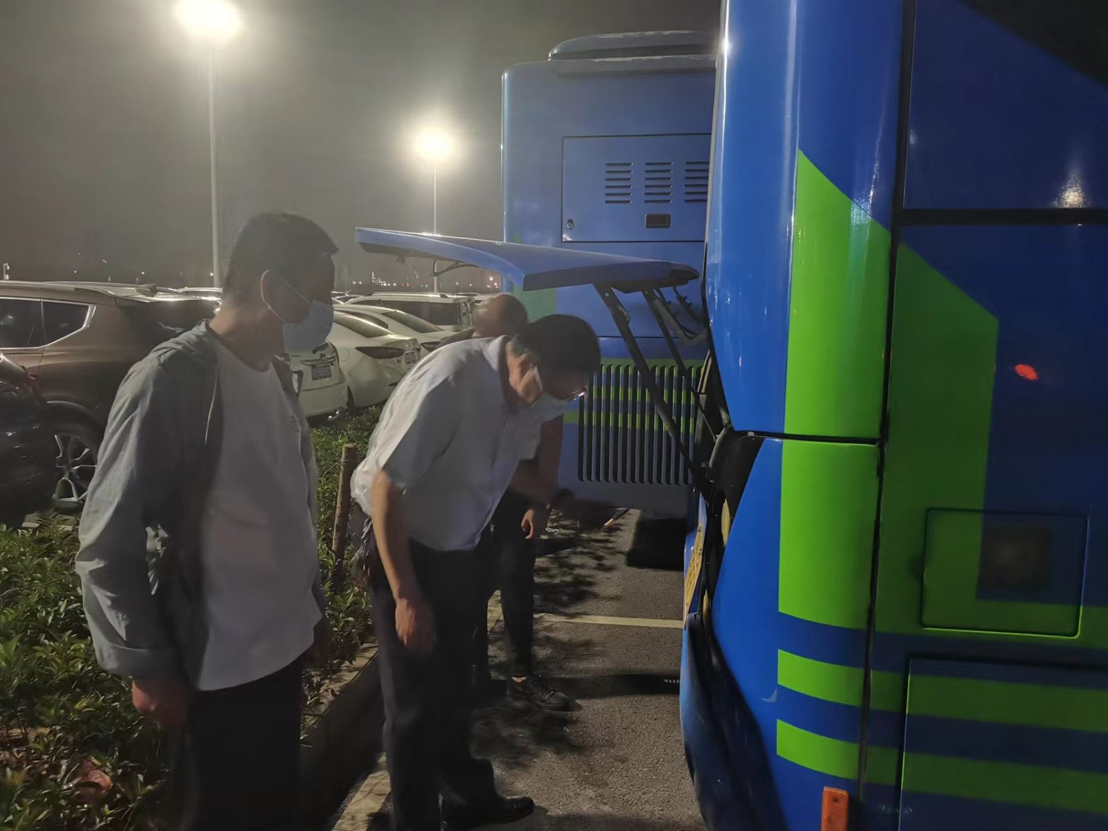 經(jīng)營(yíng)發(fā)展事業(yè)部常抓不懈開展夜查 助力安全生產(chǎn)月工作