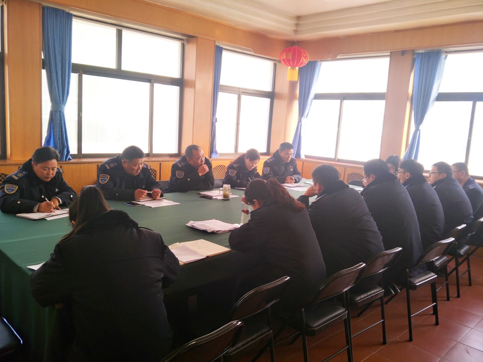 公交經(jīng)營發(fā)展事業(yè)部召開安全生產(chǎn)運(yùn)營會