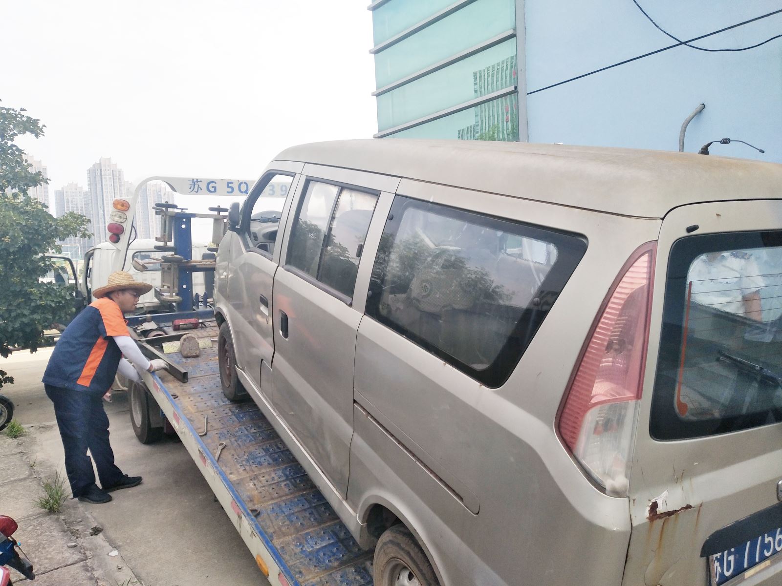 公交集團(tuán)對經(jīng)營業(yè)務(wù)用車進(jìn)行報廢處置