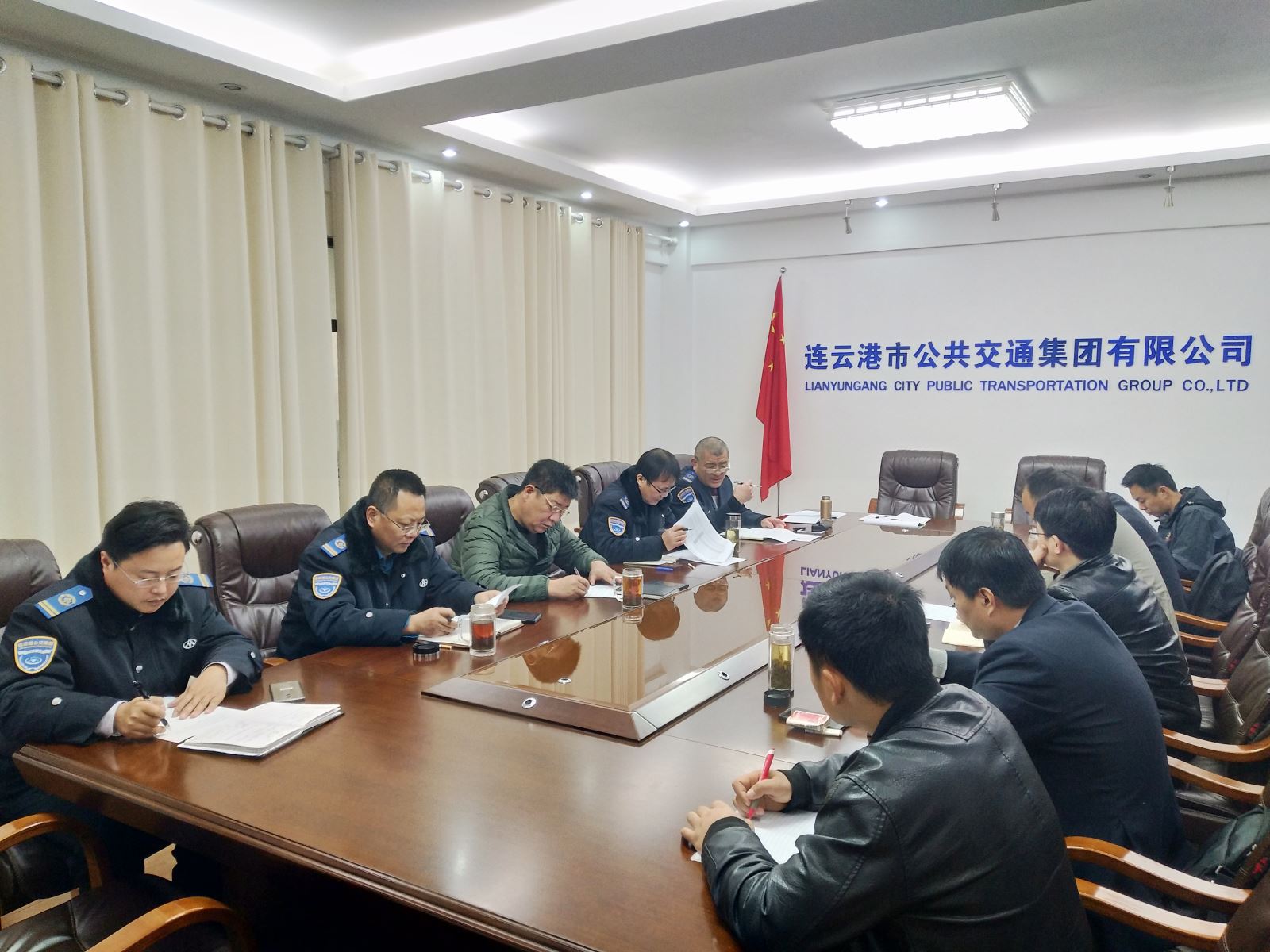 公交集團(tuán)召開金旅廠家約談會