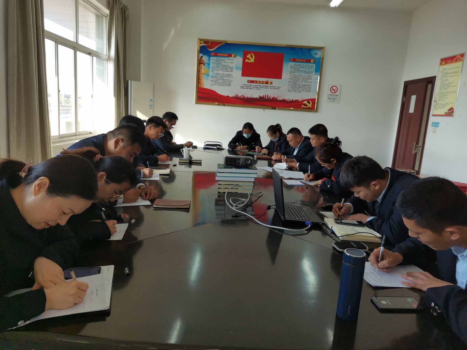 公交集團(tuán)公交事業(yè)二部開(kāi)展廉政知識(shí)測(cè)試活動(dòng)