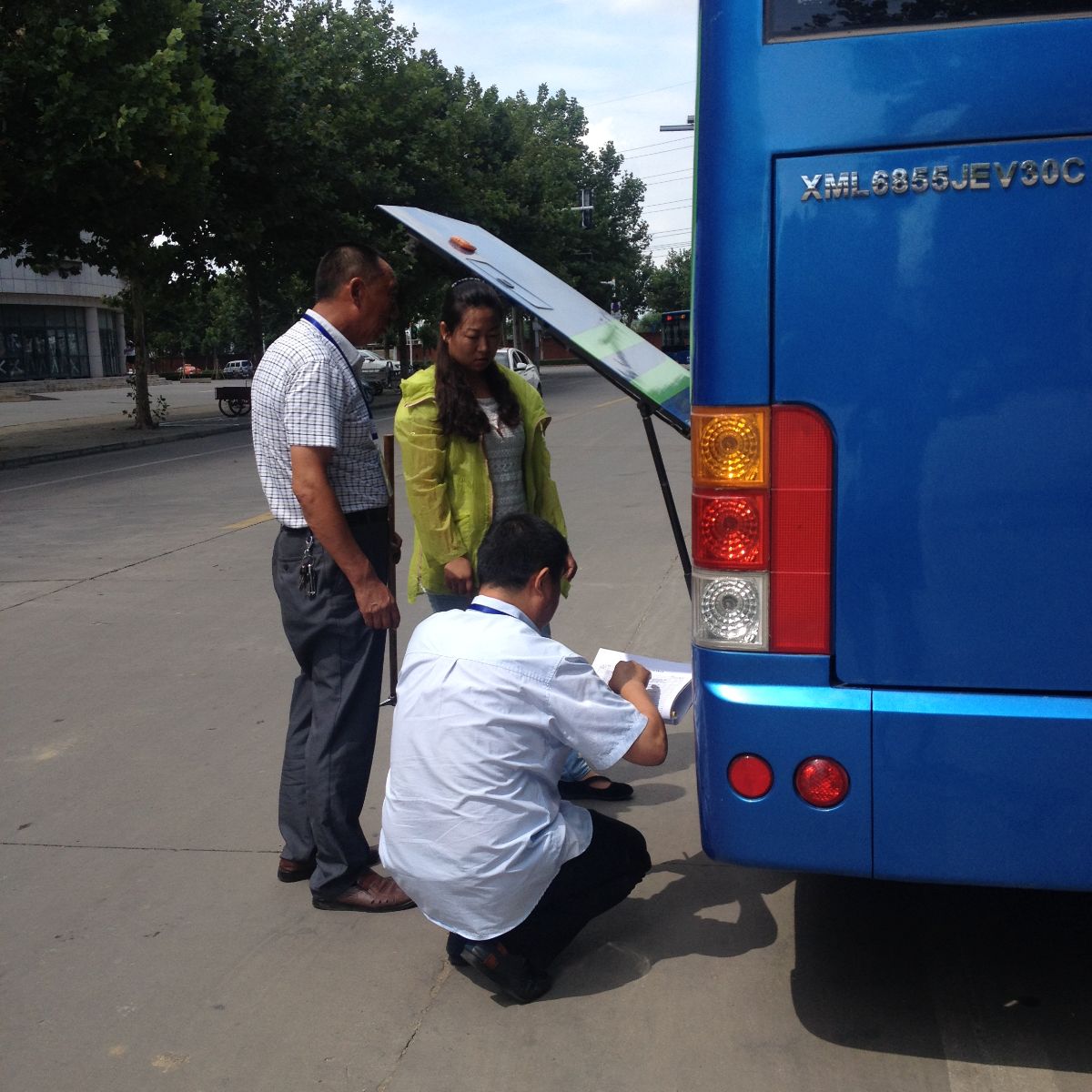 公交東部公司積極做好駕駛員“一日三檢”操作技能競賽準(zhǔn)備工作