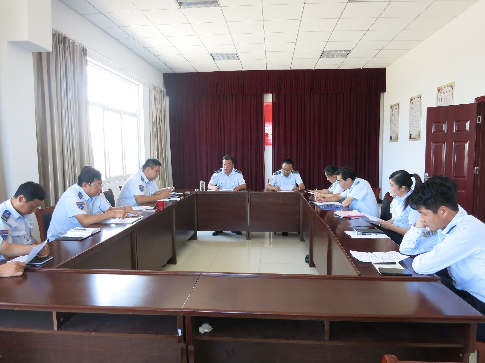 公交集團(tuán)汽服公司召開創(chuàng)文專題會(huì)議