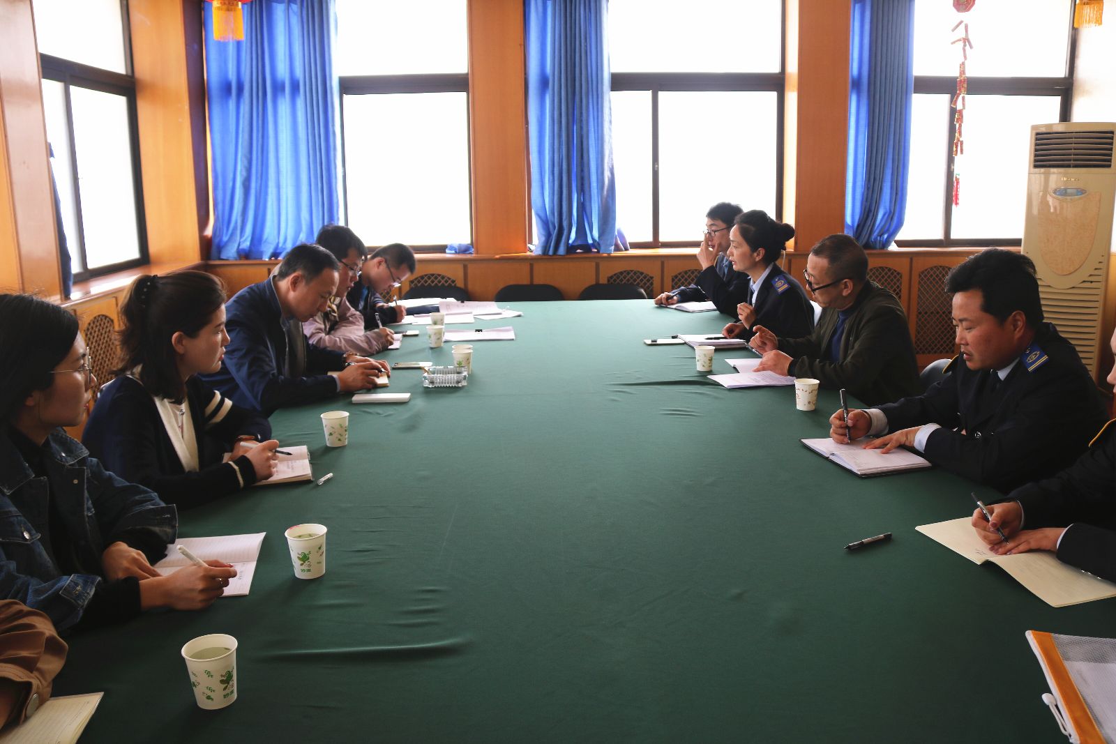 市運管處督導(dǎo)檢查公交集團佳連公司安全生產(chǎn)工作