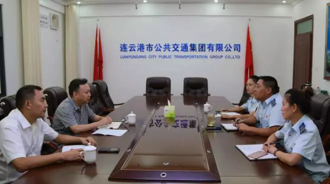 港口集團有關(guān)領(lǐng)導到公交集團洽談 定制公交運營相關(guān)業(yè)務(wù)