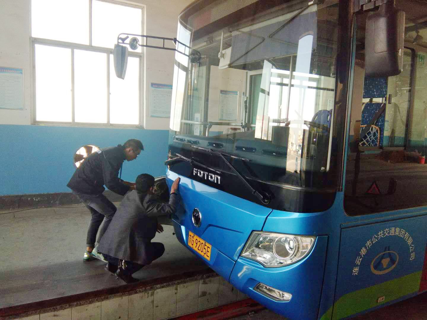 公交集團(tuán)展開四季度車輛技術(shù)等級評定、二級維護(hù)審驗(yàn)工作