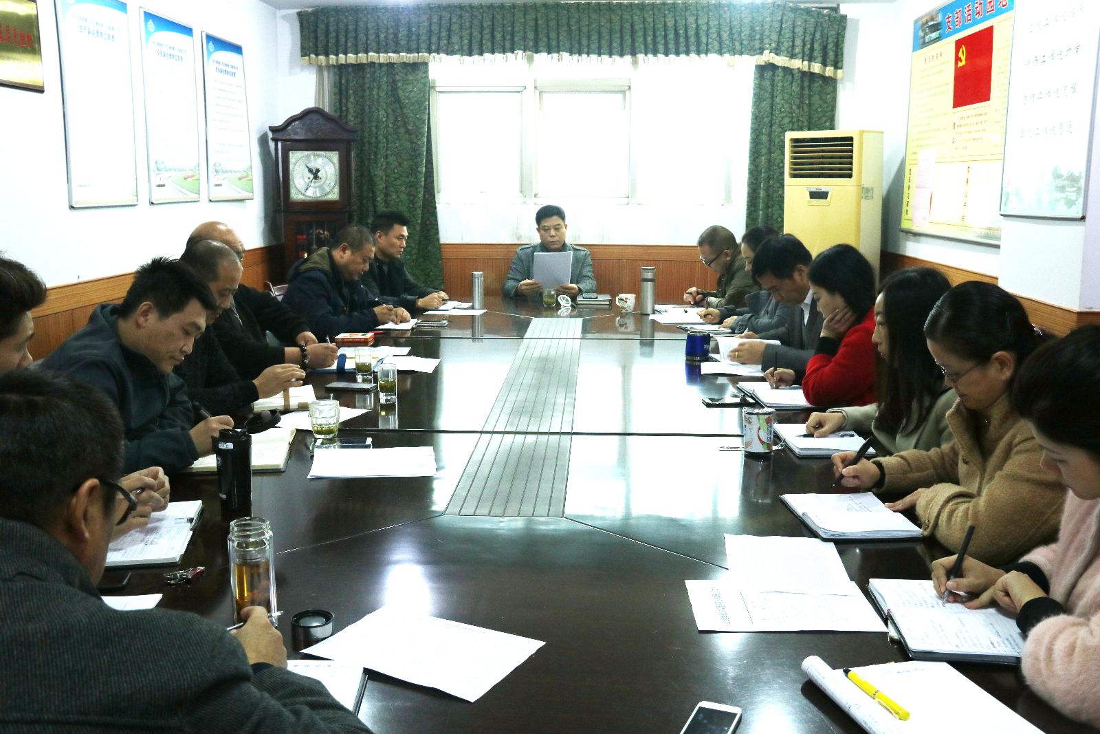 公交新浦公司開展《駕駛員營運服務(wù)規(guī)范》（試行）再動員會議